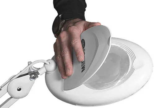 Лупа-лампа МЕГЕОН бестеневая (02801) фото